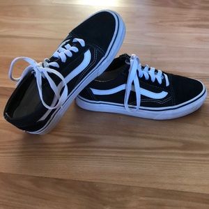 Vans sneakers size 6